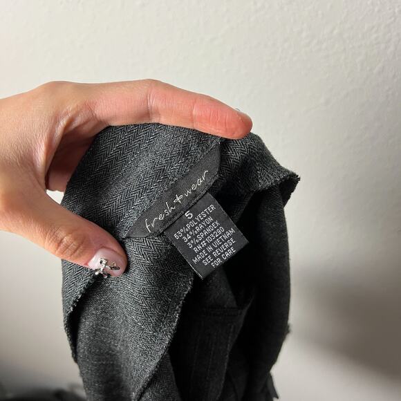 y2k vintage gray pinstriped low rise patchwork pleated mini skirt by fresh wear - Picture 7 of 8